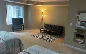 Sweet Studios Universal Loft Free Parking And Wifi